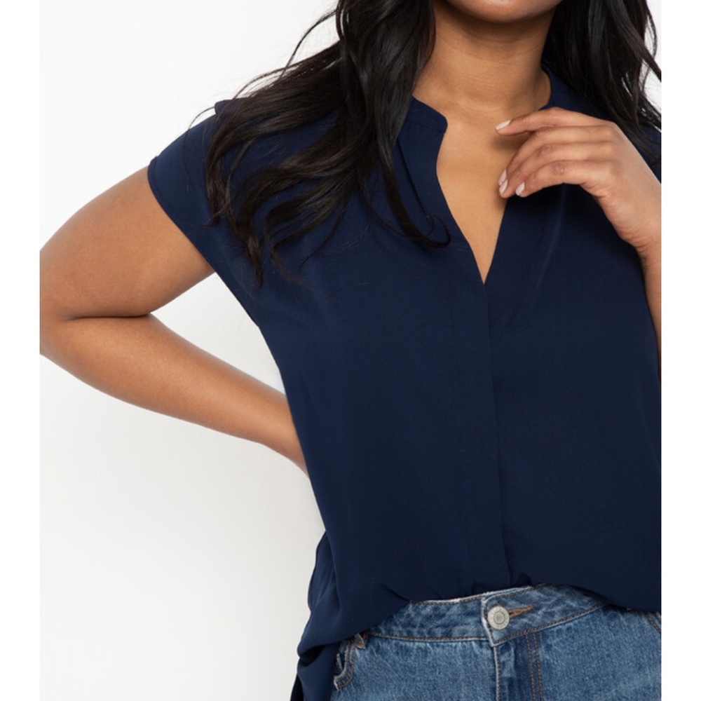 Eloquii Navy Short Sleeve Blouse Size 14